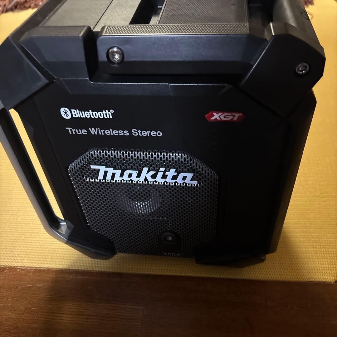 バッテリー付属　マキタMakita MR005G Bluetoothラジオ