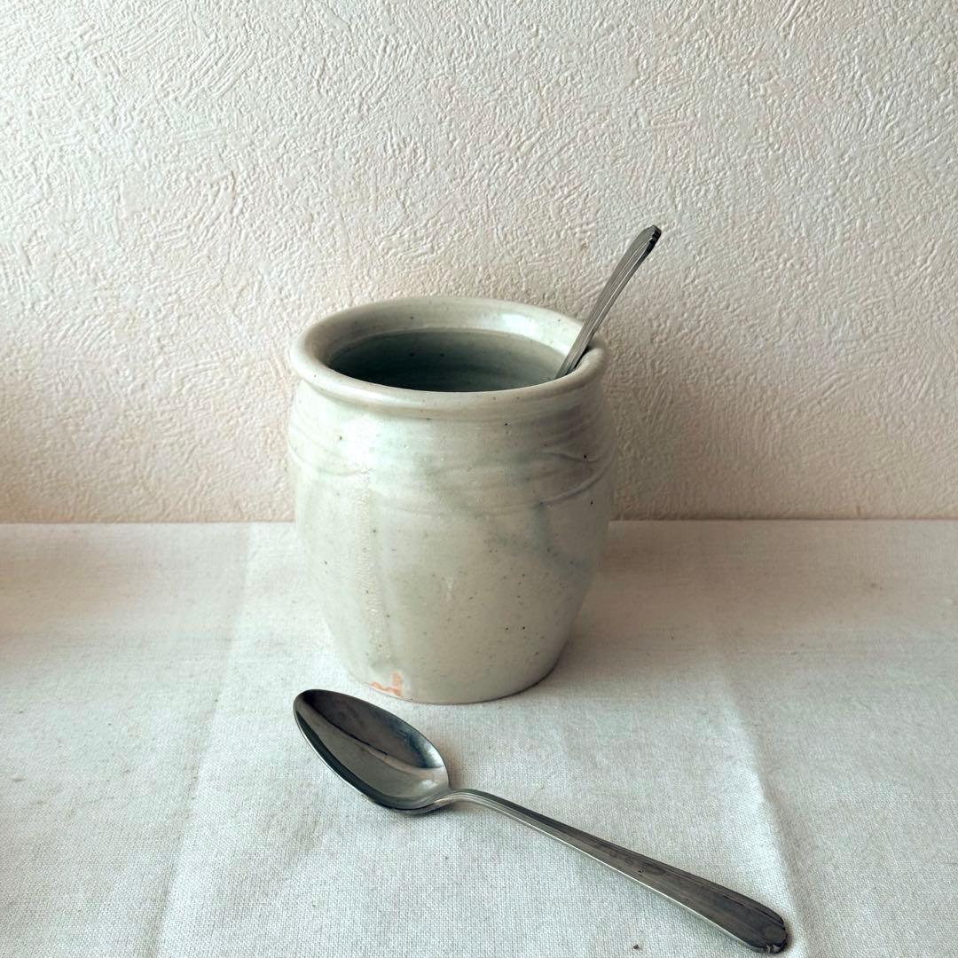 壺田亜矢 壺田和宏　白磁壺　ツール立て