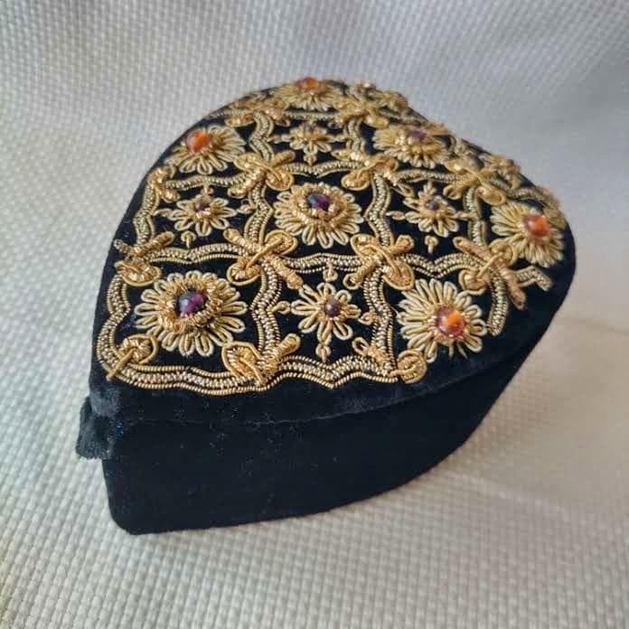 レトロ ベロア 金モール ビーズ 刺繍 ハート ジュエリーボックス 黒/小物入れ