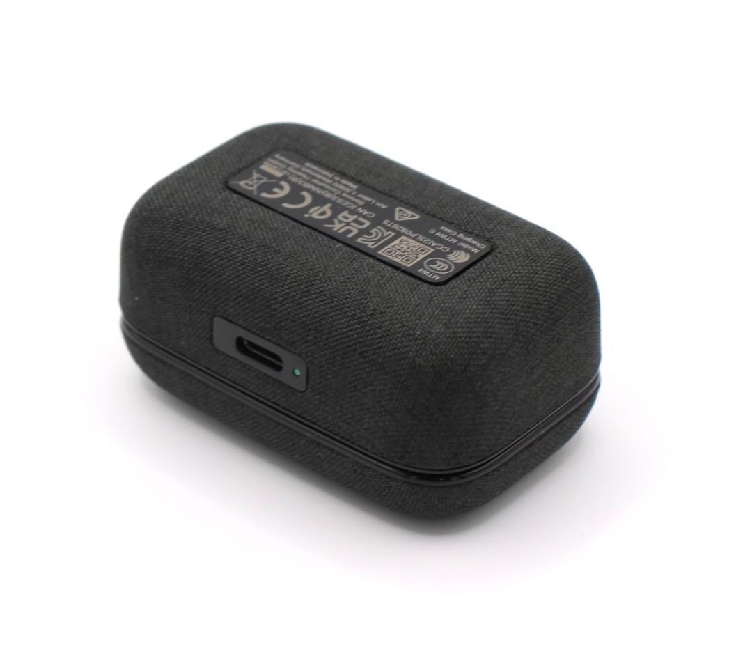 Sennheiser Momentum True Wireless 4 ケース