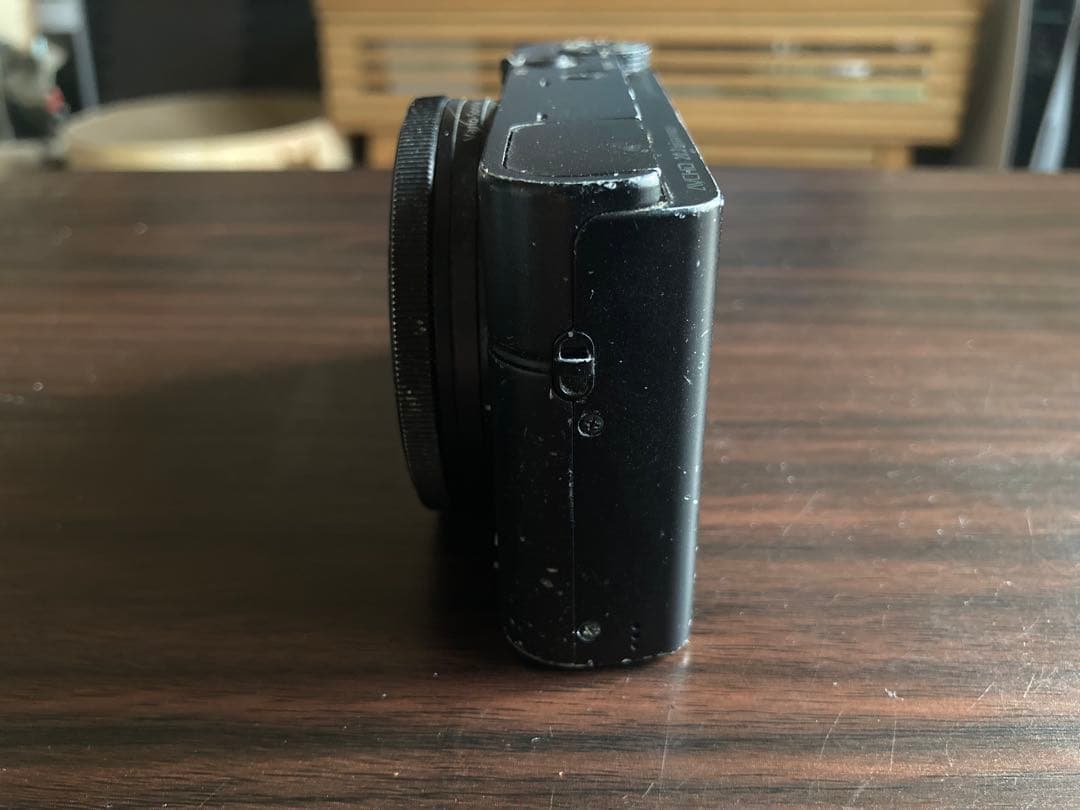 SONY RX100 初代 黒点写り込みあり 撮影可能【訳あり／ジャンク扱い】