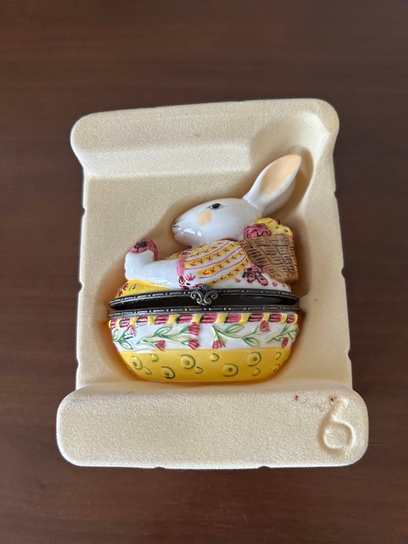 ビレロイ＆ボッホ イースターバニーフィギュリン