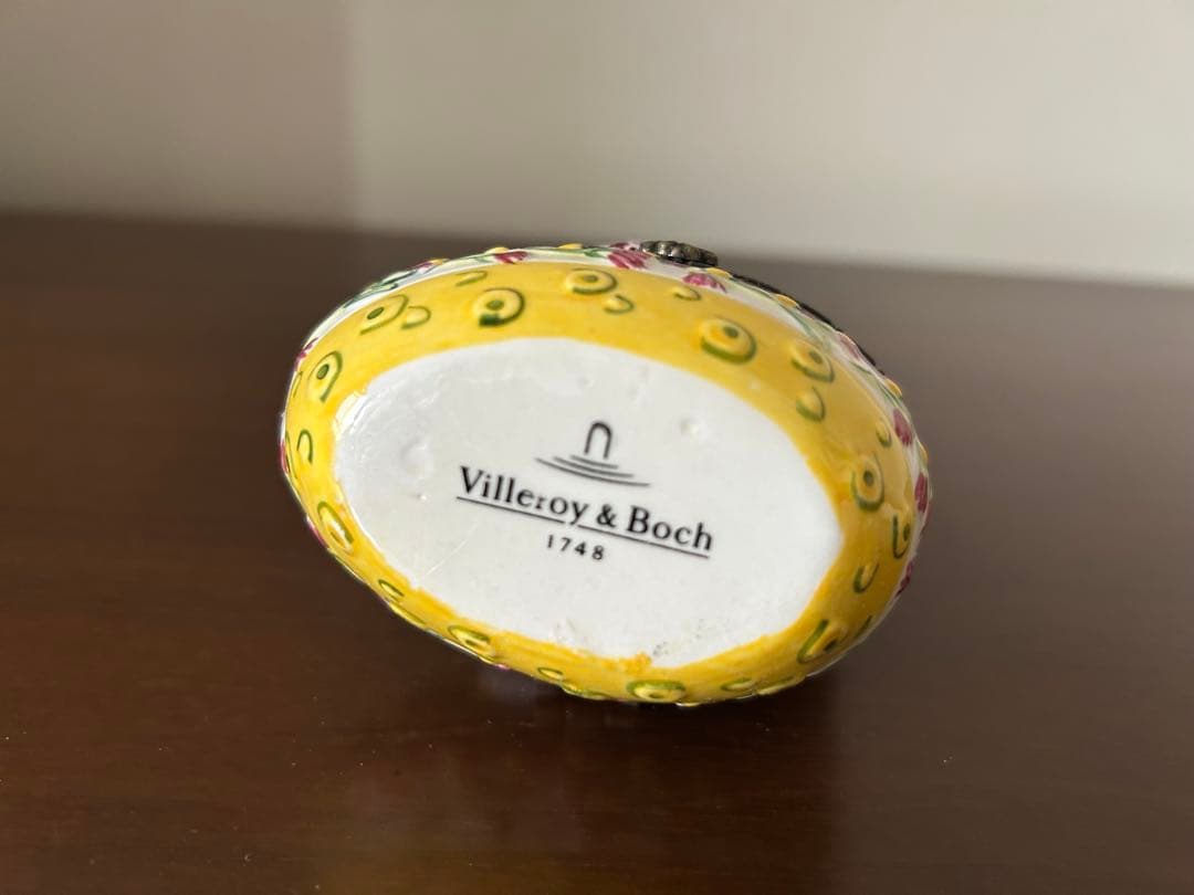 ビレロイ＆ボッホ イースターバニーフィギュリン