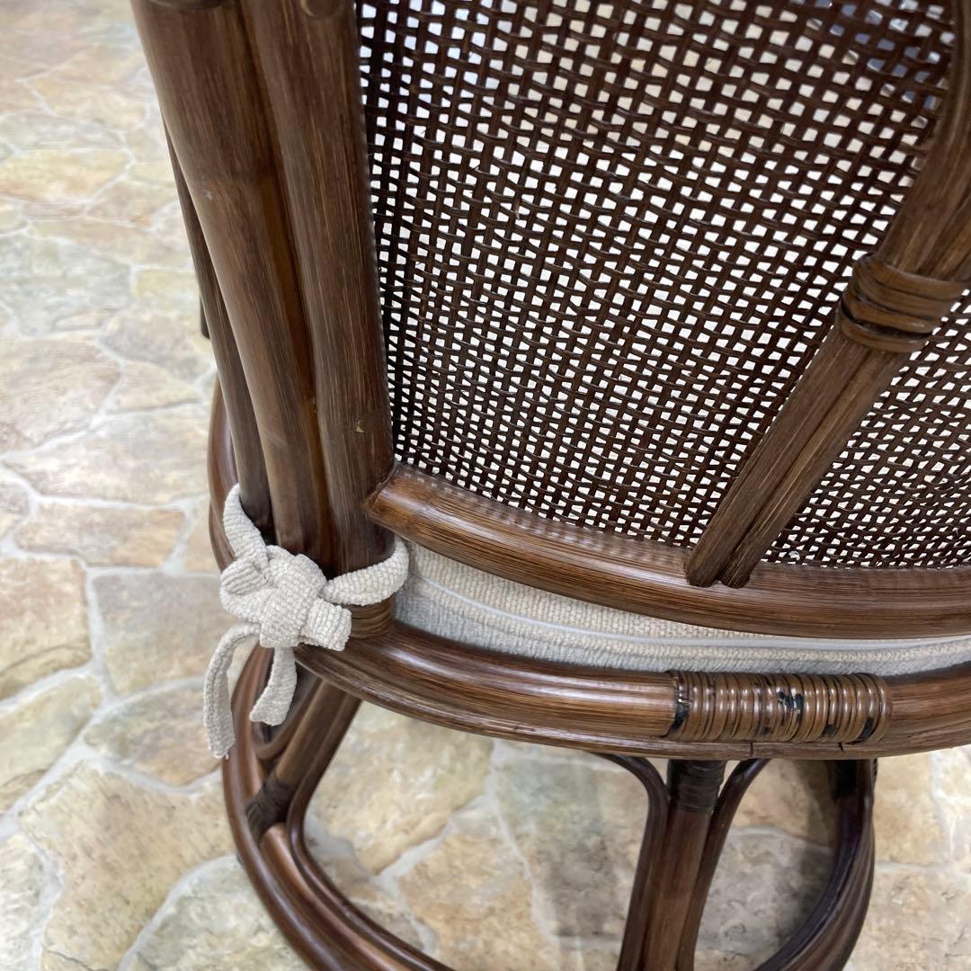 回転椅子　籐　ラタン　360度　アームチェア　ニトリ　リラックスチェア