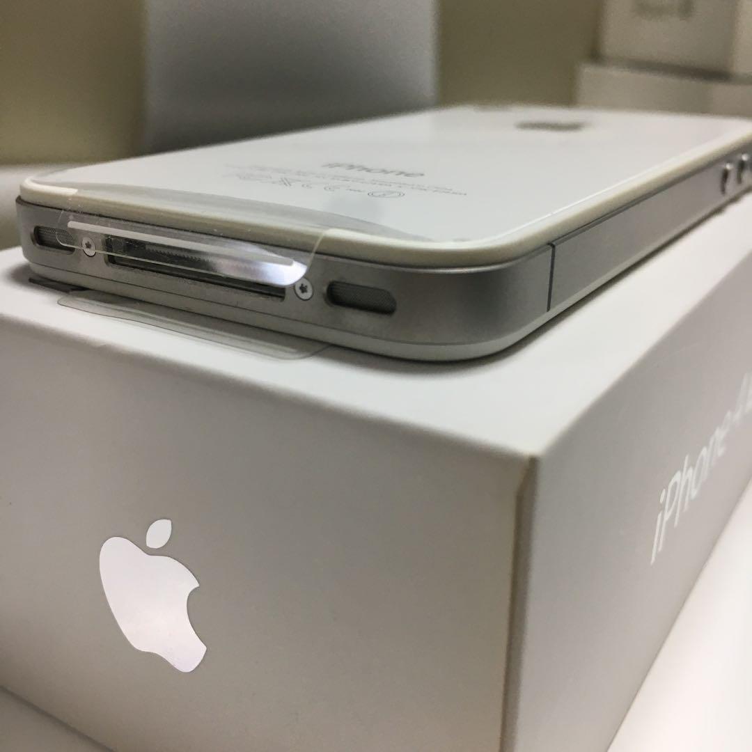 ⭐︎キノ⭐︎iPhone 4S 32GB ホワイト 付属品完備