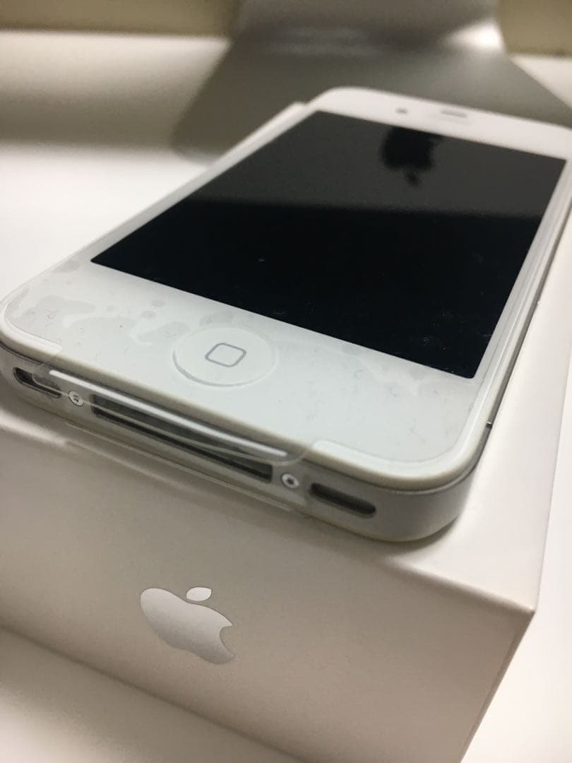 ⭐︎キノ⭐︎iPhone 4S 32GB ホワイト 付属品完備