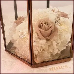 プリザーブドフラワー アンティークアレンジ　ブラウン＆ホワイト