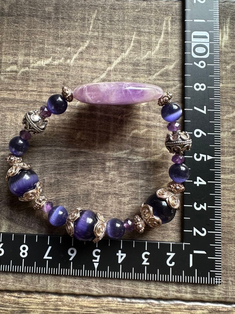 【ハンドメイド】紫アメジスト巨大タンブルとシルバービーズのブレスレット