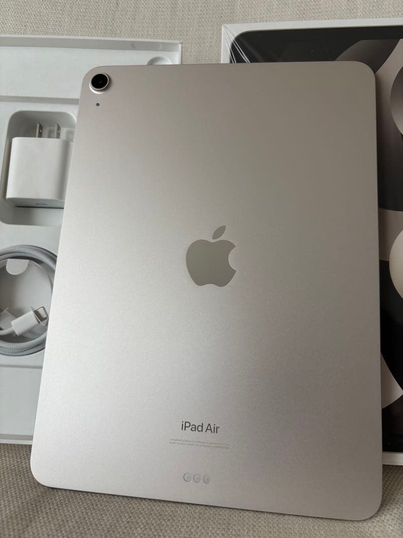 Apple iPad Air 第5世代➕Logicool combo touch