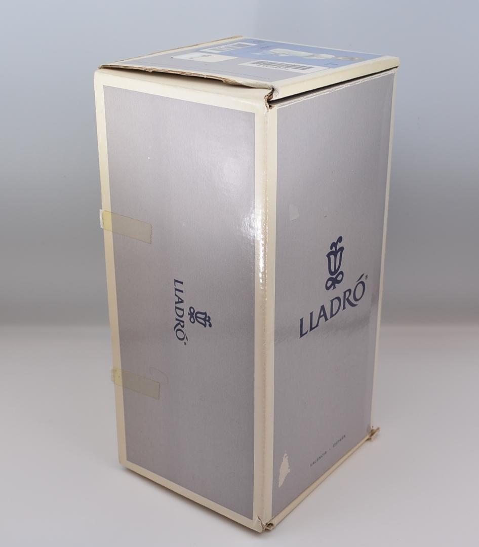 夜の祝福　#6581　No.9　★リヤドロ　スペイン　ポーセリン　絶版　箱付き