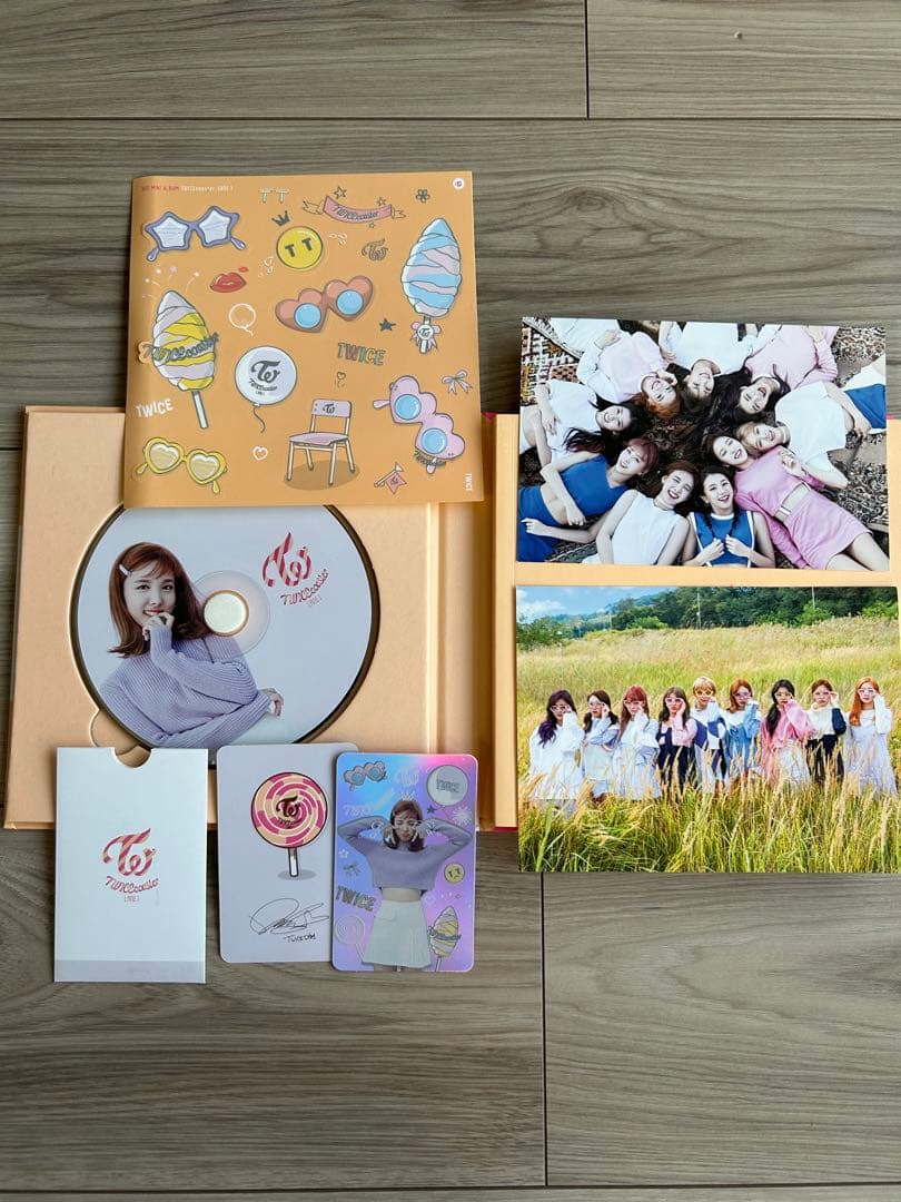 TWICE モモサイン入りアルバム