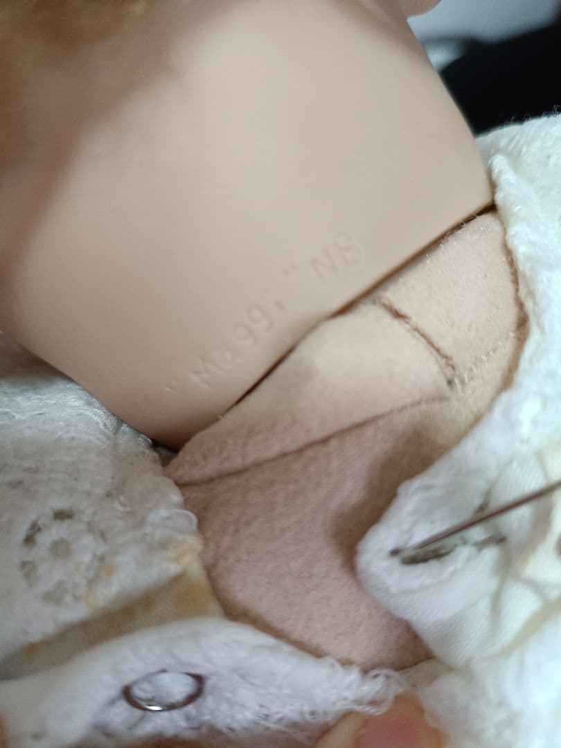 リボーンドール　マギーちゃん　赤ちゃん人形