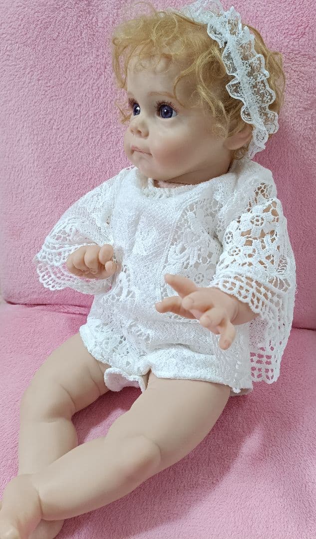 リボーンドール　マギーちゃん　赤ちゃん人形