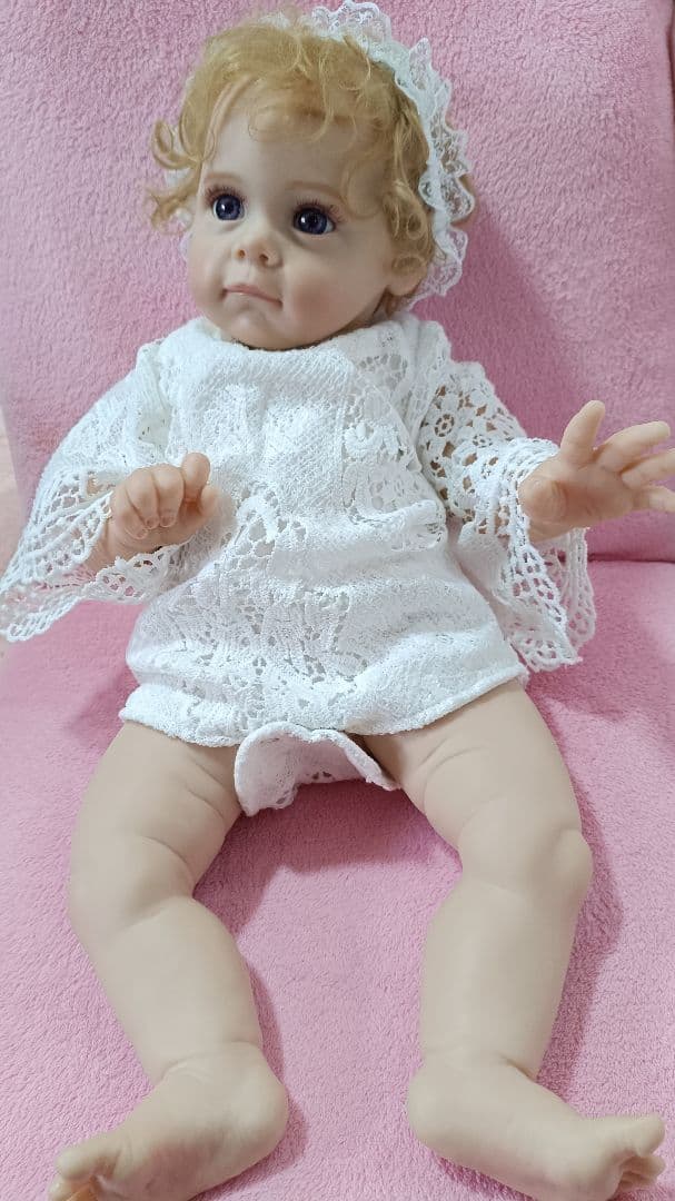 リボーンドール　マギーちゃん　赤ちゃん人形