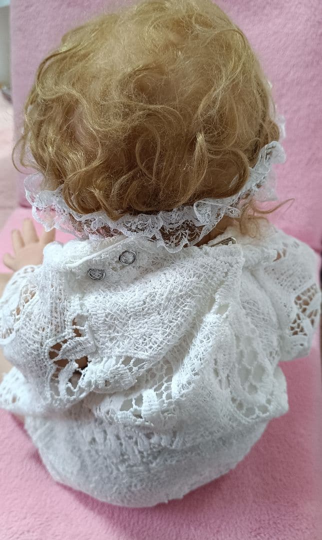 リボーンドール　マギーちゃん　赤ちゃん人形