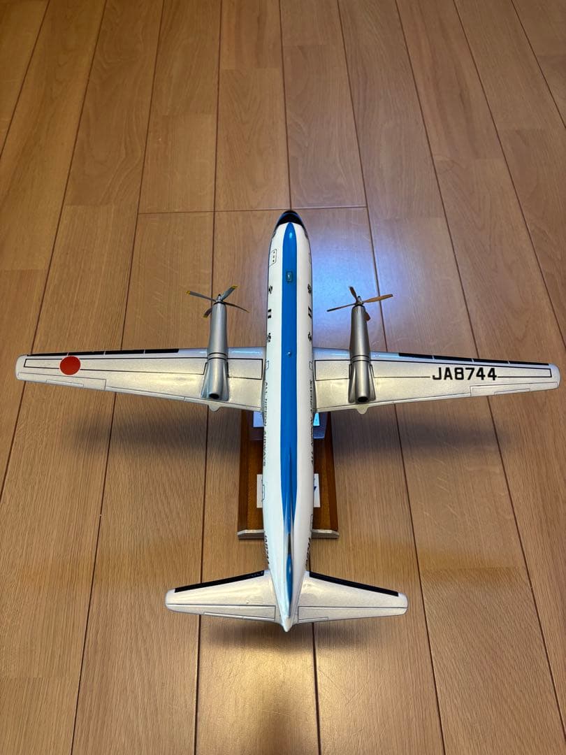 訳ありANA YS-11Aモデル 1/72スケール