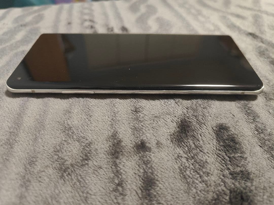 OnePlus8 128GB 8GB 本体のみ