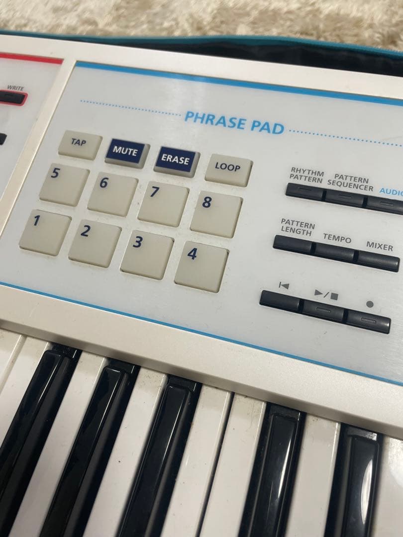 Roland JUNO-DS61 ホワイト シンセサイザー