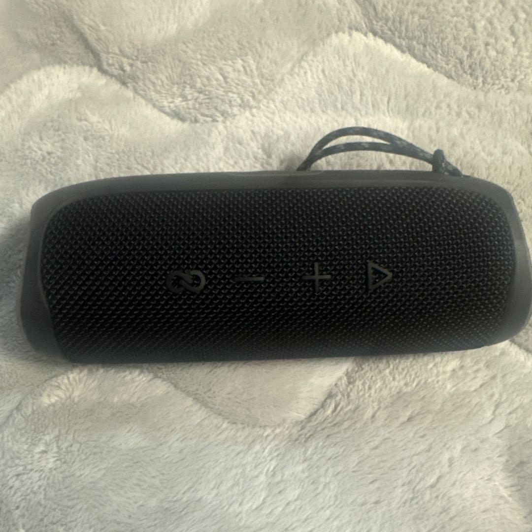 JBL ワイヤレススピーカー ブラック　flip5