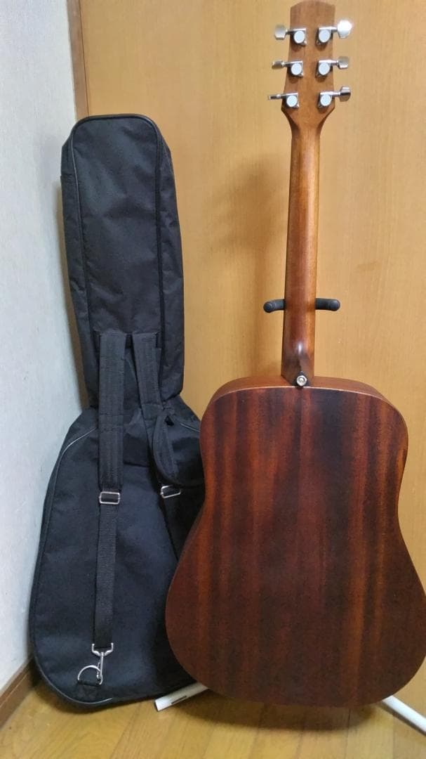 ❤️弦高調整済！「MORRIS モーリス M-011 NAT」＋ショルダーケース