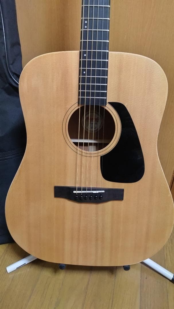 ❤️弦高調整済！「MORRIS モーリス M-011 NAT」＋ショルダーケース