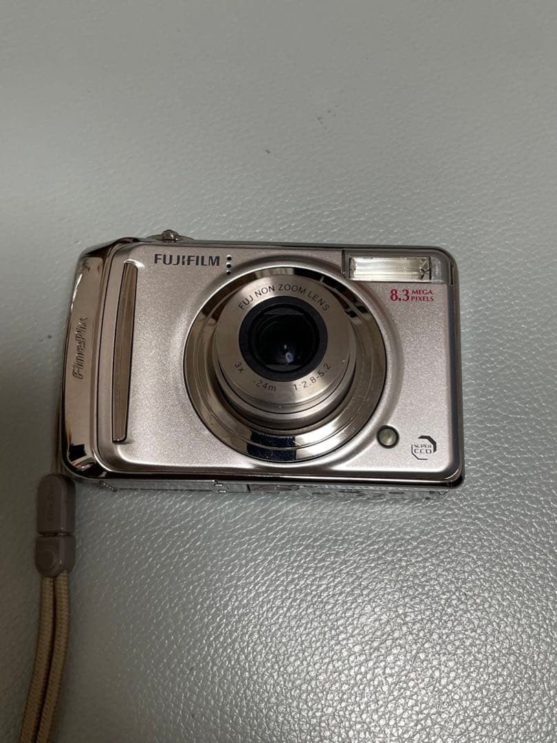 Fujifilm FinePix A800 8.3メガピクセル