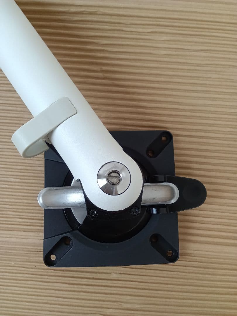 モニターアーム クランプ式 ホワイトCBS/ No.188