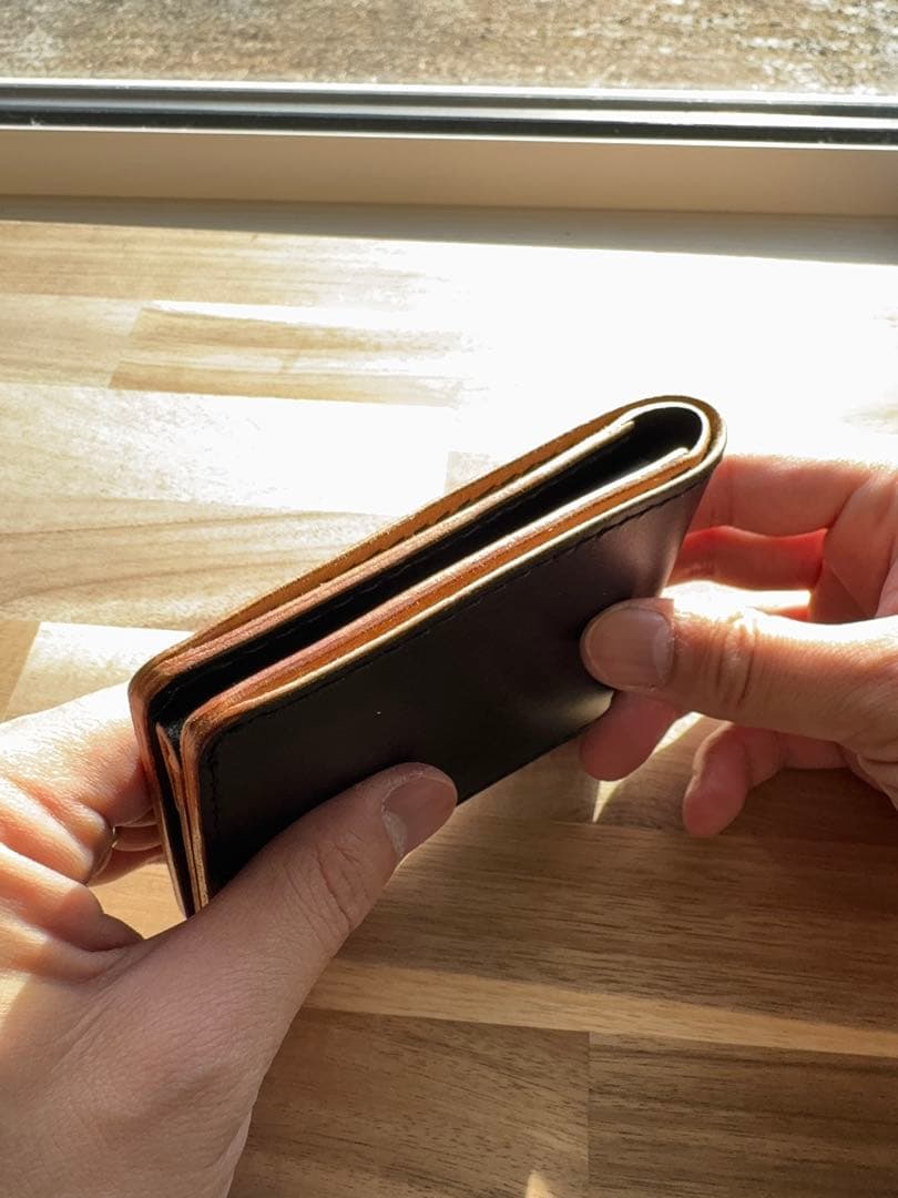 本革 栃木レザー 茶芯 二つ折り財布 ハンドメイド 茶芯のエイジングが魅力