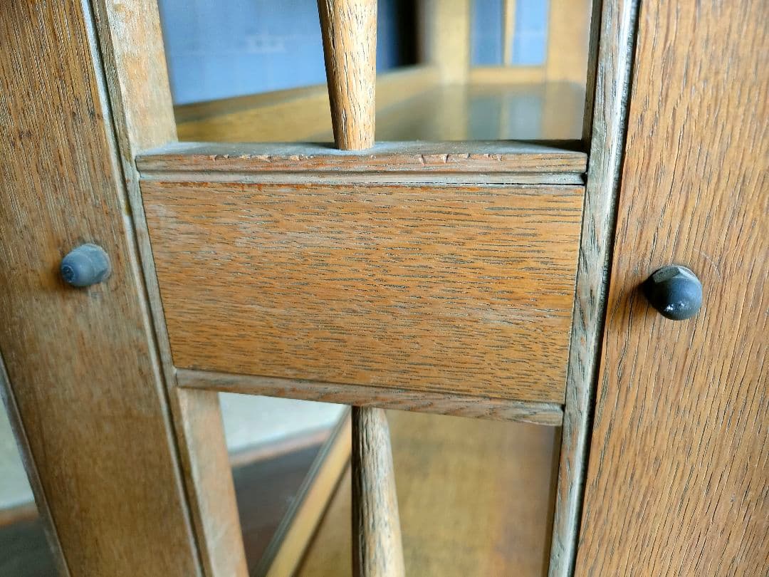 レトロな本棚　横91cm 高さ154cm(記載修正) 奥行26cm　シェルフ