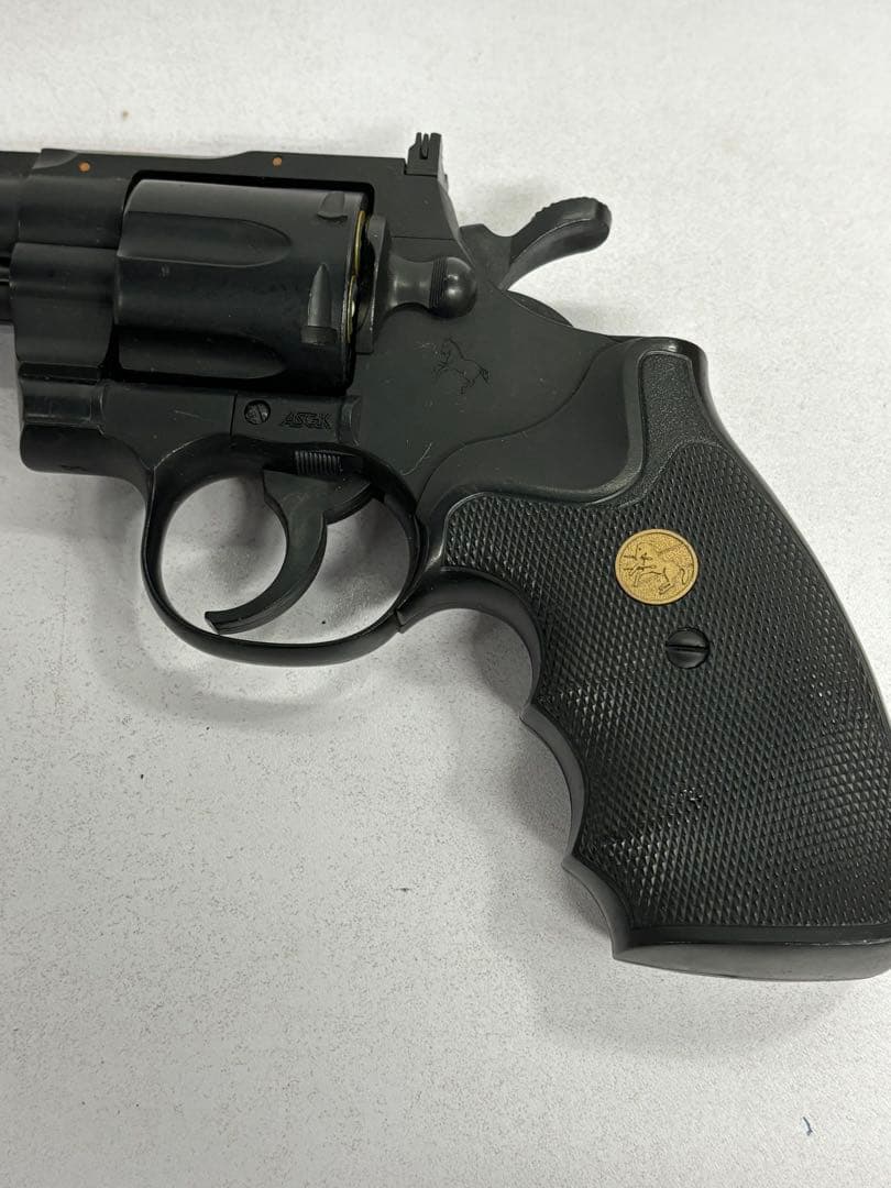 東京マルイ コルトパイソン 357マグナム 4インチ　18歳以上 サバゲー 銃