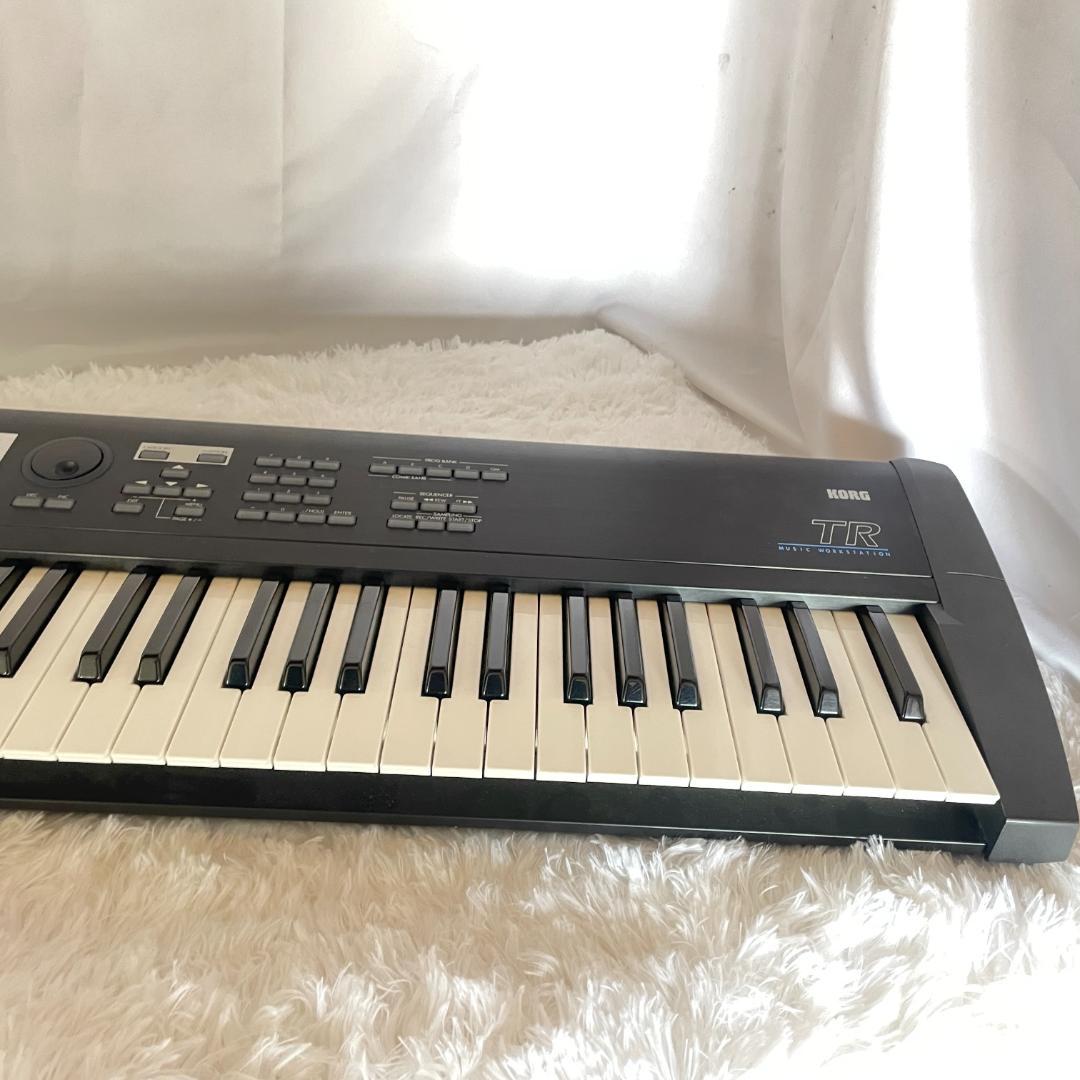 KORG TR76 シンセサイザー