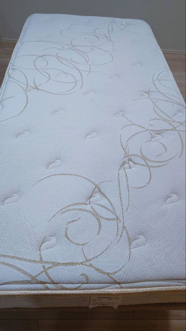 シモンズ　マットレス　ゴールデンバリュー　プレミアム　ピロートップ　シングル