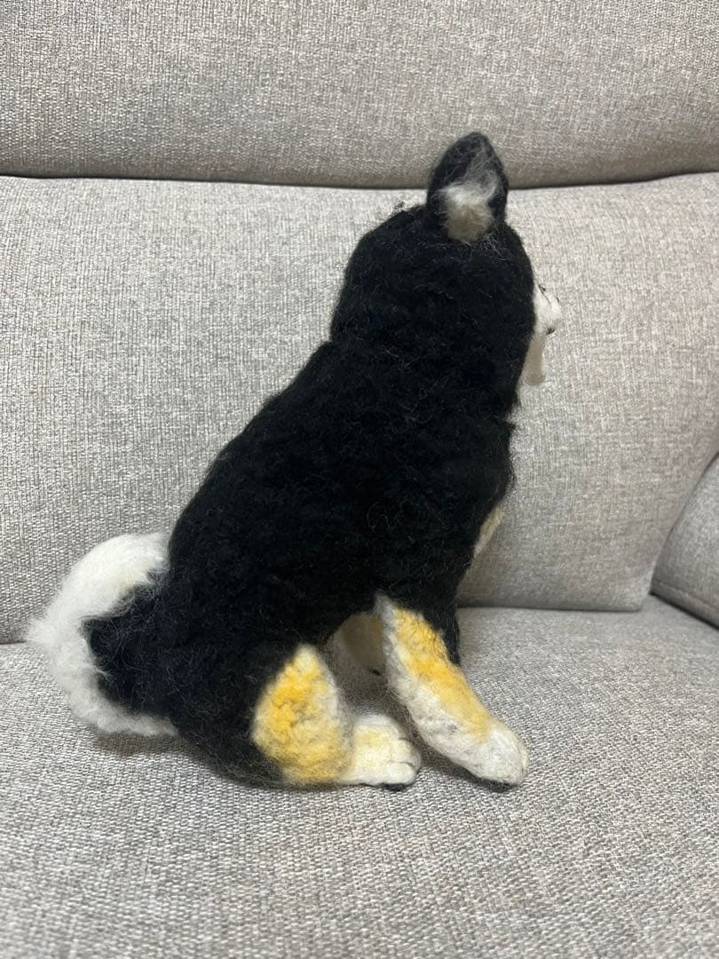 羊毛フェルト　黒柴