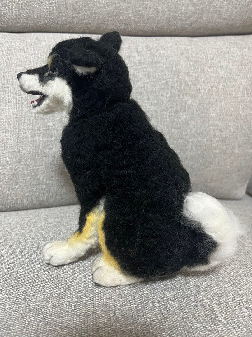 羊毛フェルト　黒柴