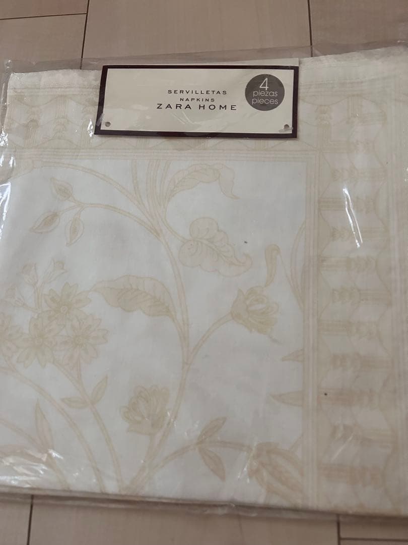 新品★ナプキン8枚　布　ZARA セット布テーブルクロス　ザラホーム