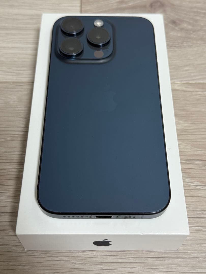 【海外版】iPhone 15 Pro Blue Titanium 256GB