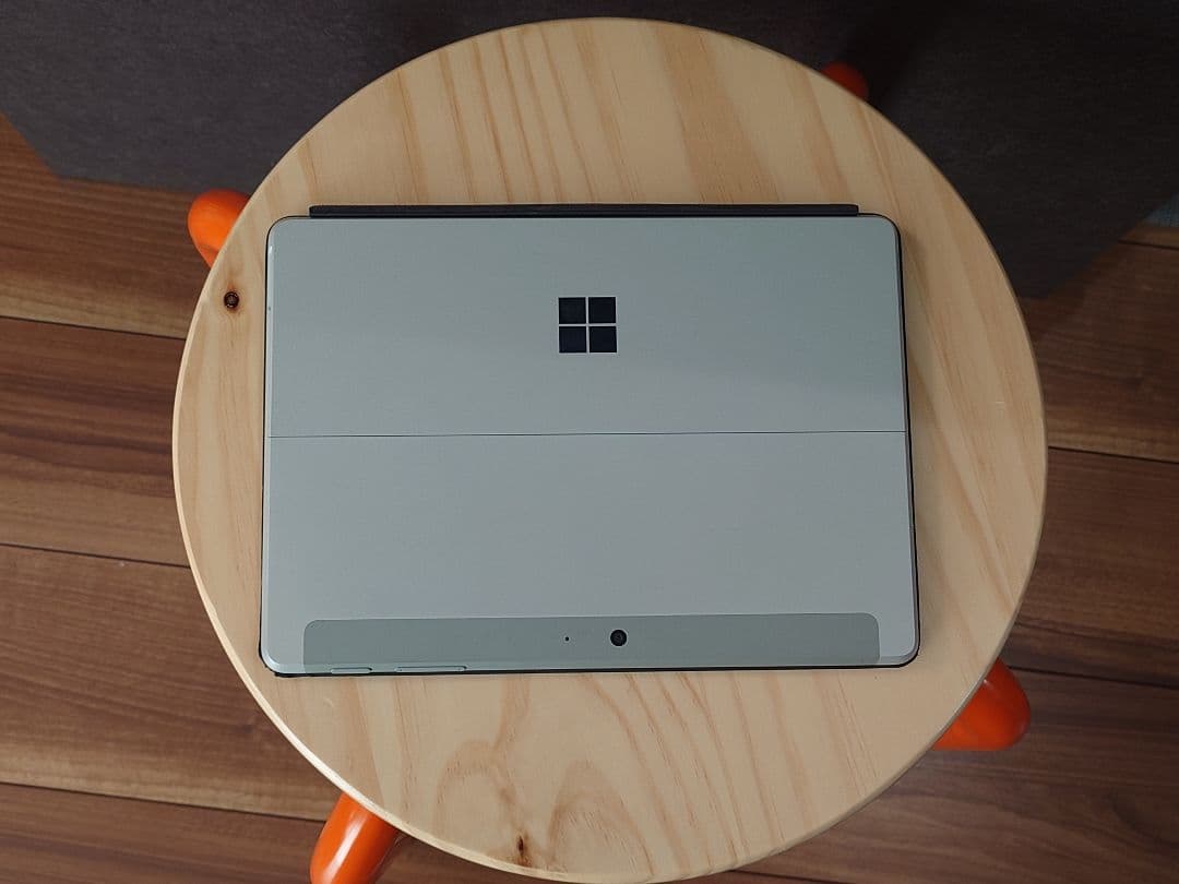 Surface Go第一世代64GB Wi-Fiモデル タイプカバー(中古品)
