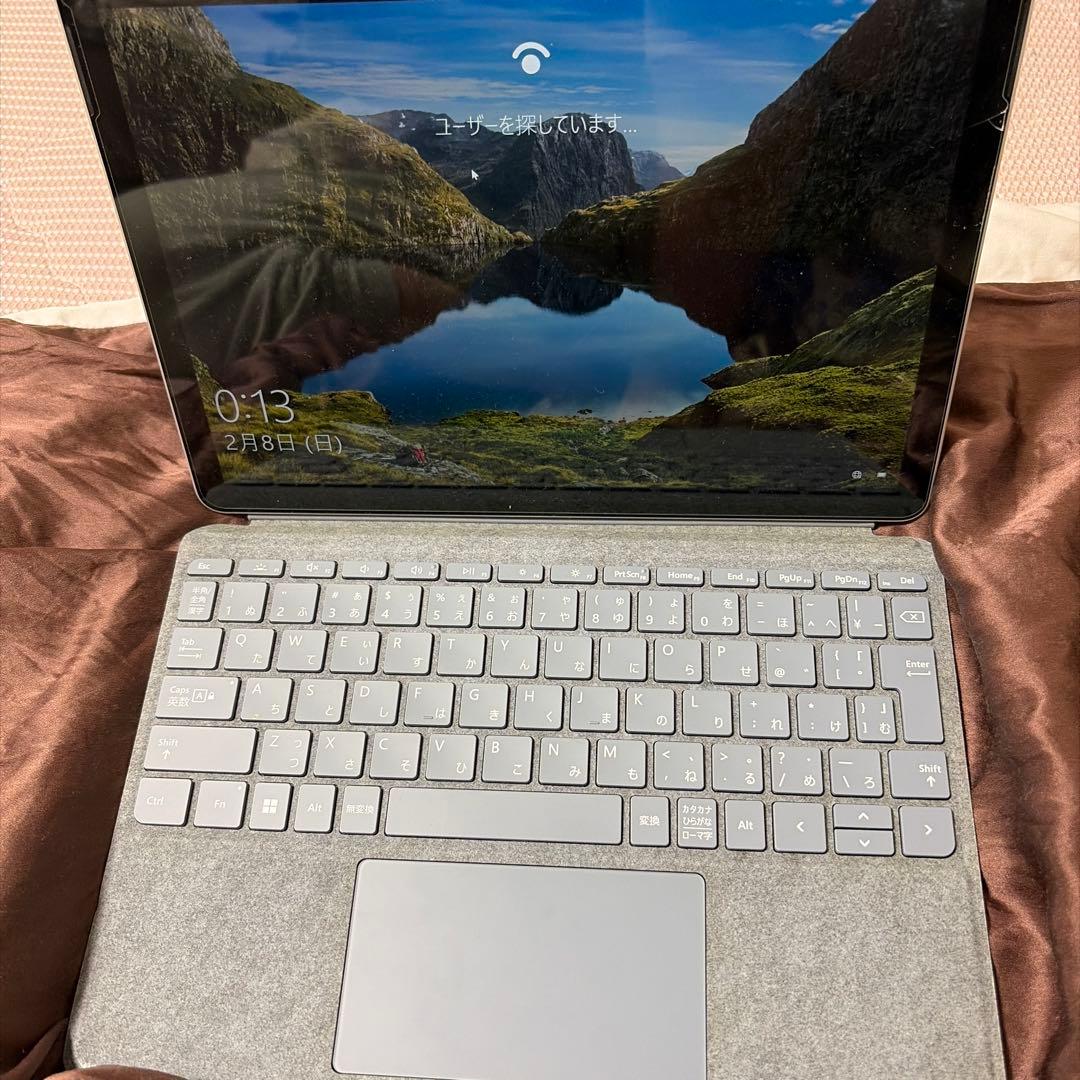 Microsoft Surface Go 2 10.5インチ　キーボード付き