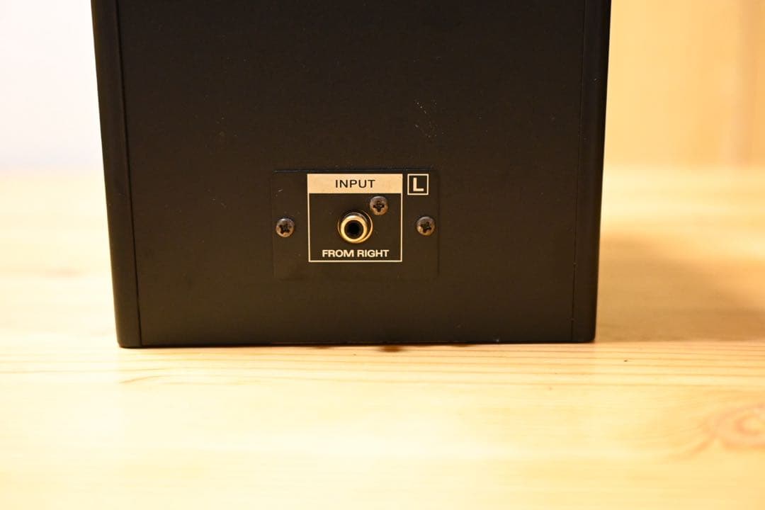 アクティブスピーカー　cakewalk ma-150 インシュレーター　スタンド