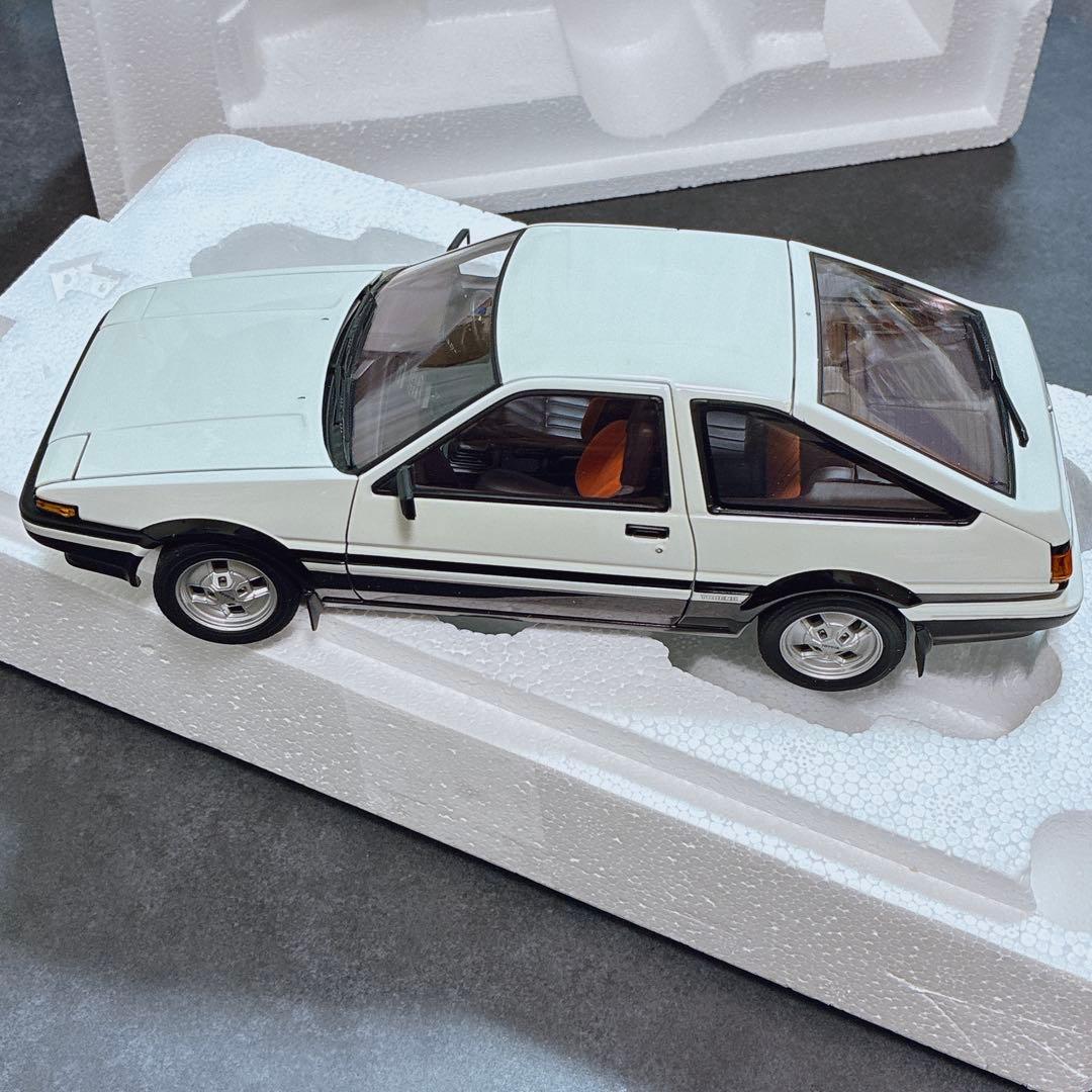 オートアート 1/18 トヨタ スプリンター トレノ GT APEX AE86