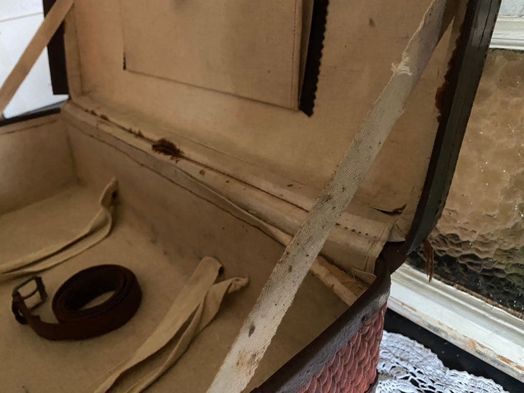 トランク 年代物 当時物レトロ アンティーク ビンテージ 昭和レトロ インテリア