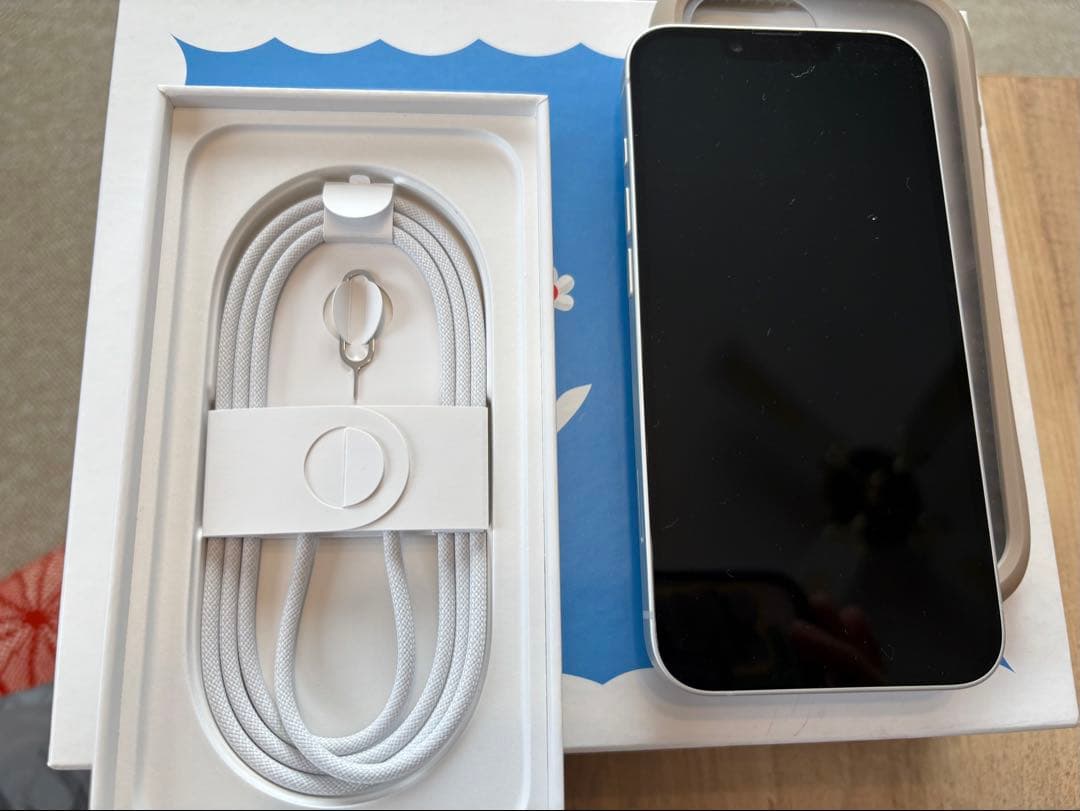 スマートフォン本体 iphone16e white 128GB