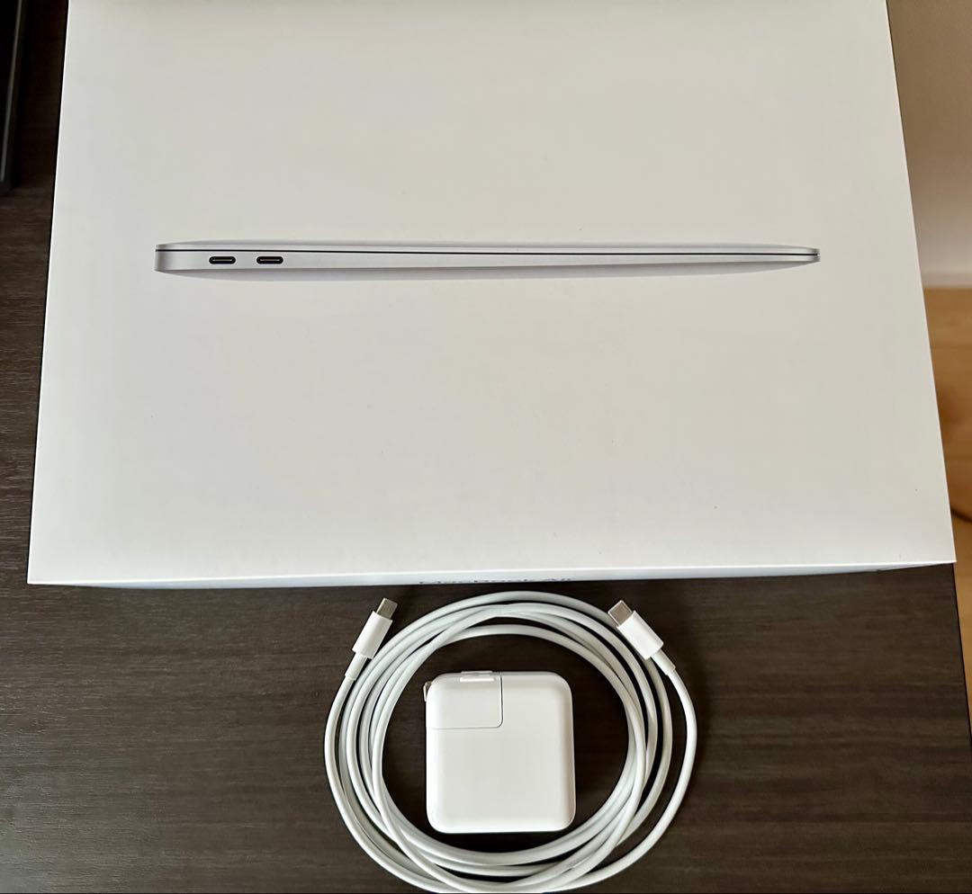 M1 MacBookAir 13インチ／8GBメモリ／256GB SSD