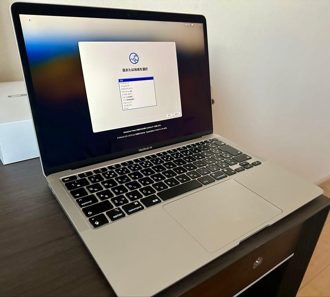 M1 MacBookAir 13インチ／8GBメモリ／256GB SSD