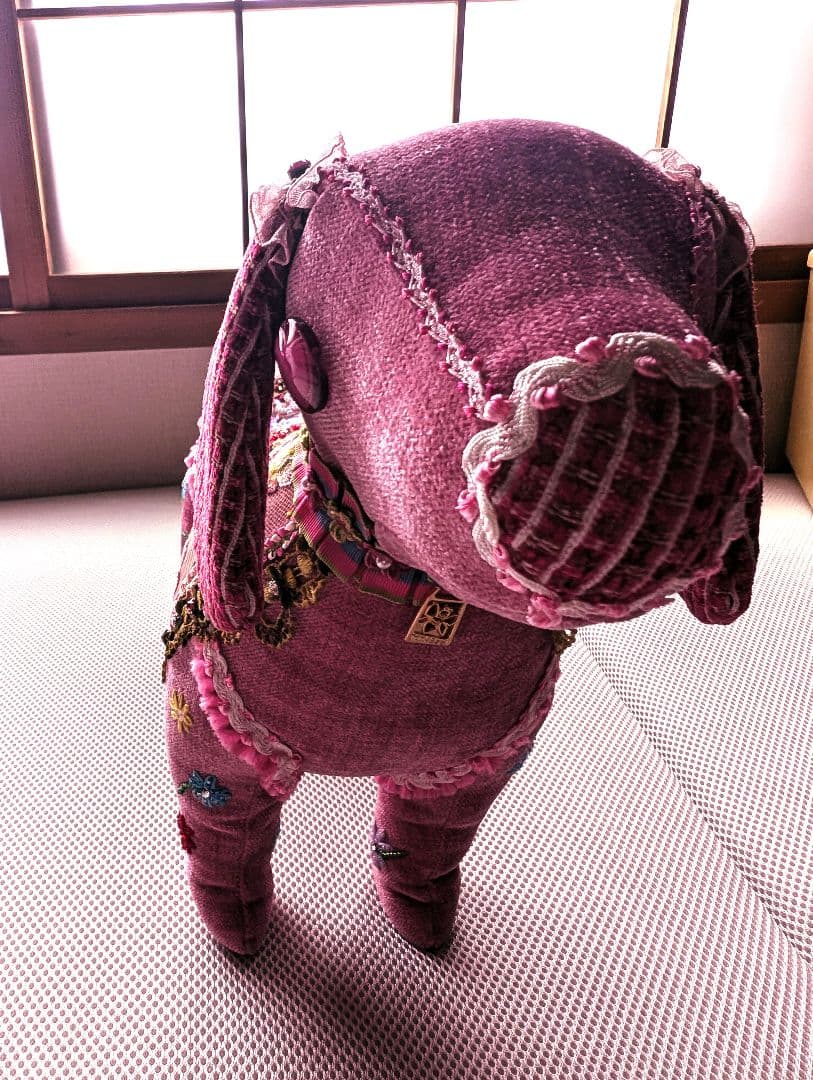 値下げしました！12/23 think bee！ピンクの犬型ぬいぐるみ