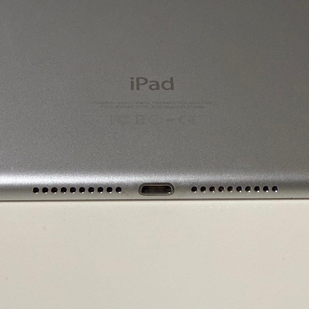iPad mini 4 Wi-Fi+Cellular 16GB　MK702J/A