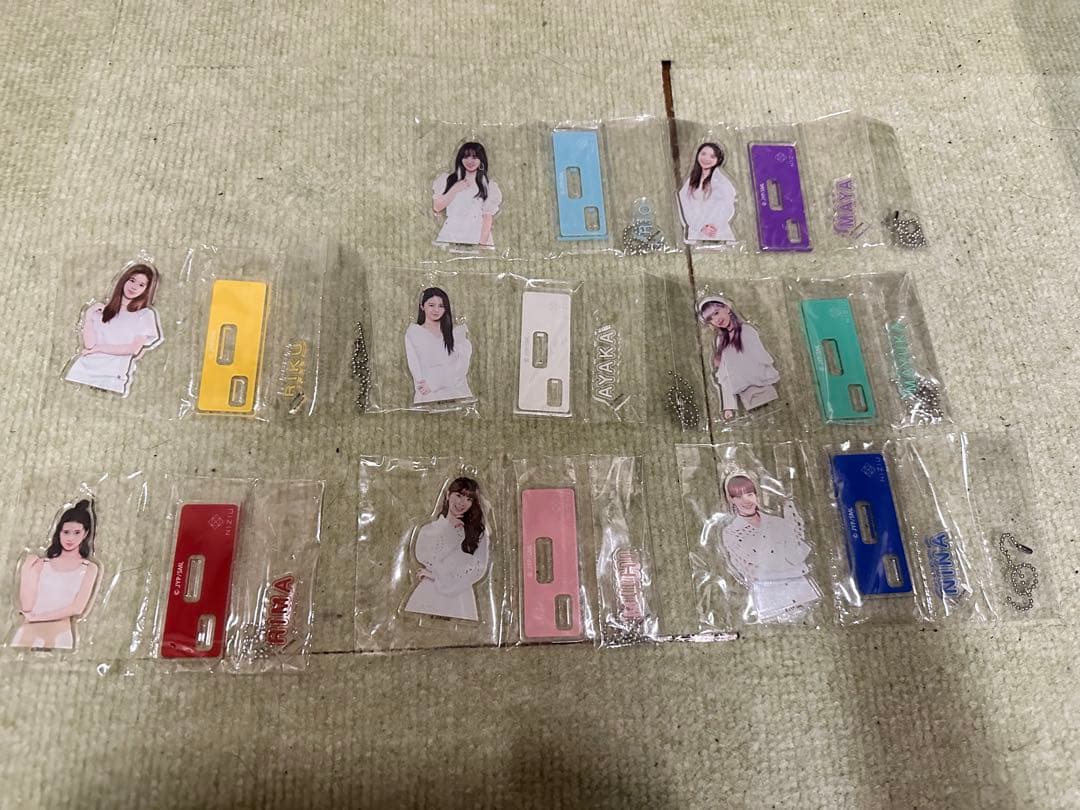 NiziU まとめ売り　187品