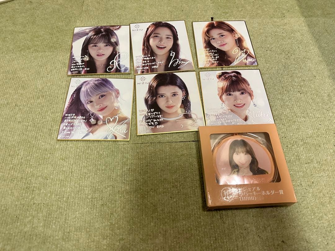 NiziU まとめ売り　187品