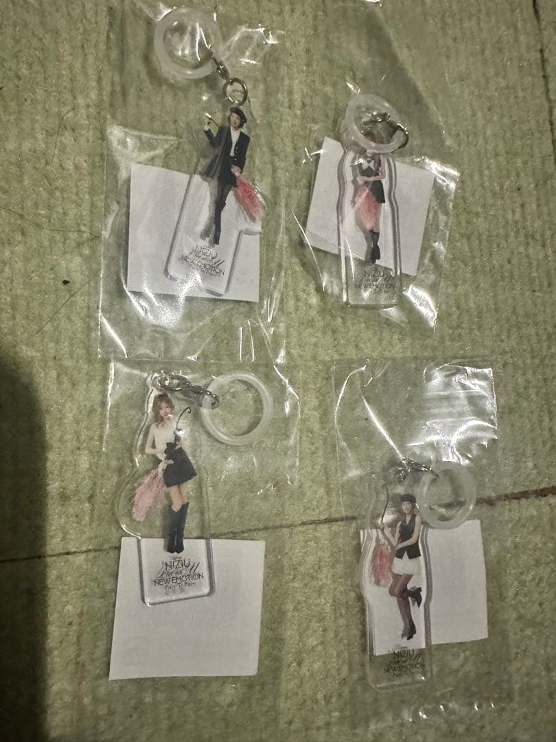 NiziU まとめ売り　187品