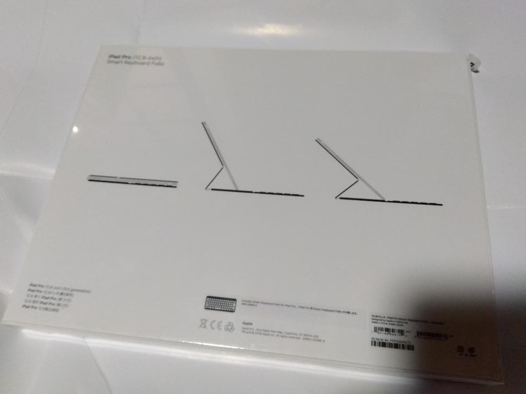 純正iPad Pro 12.9インチ用スマートキーボードフォリオMU8H2J/A
